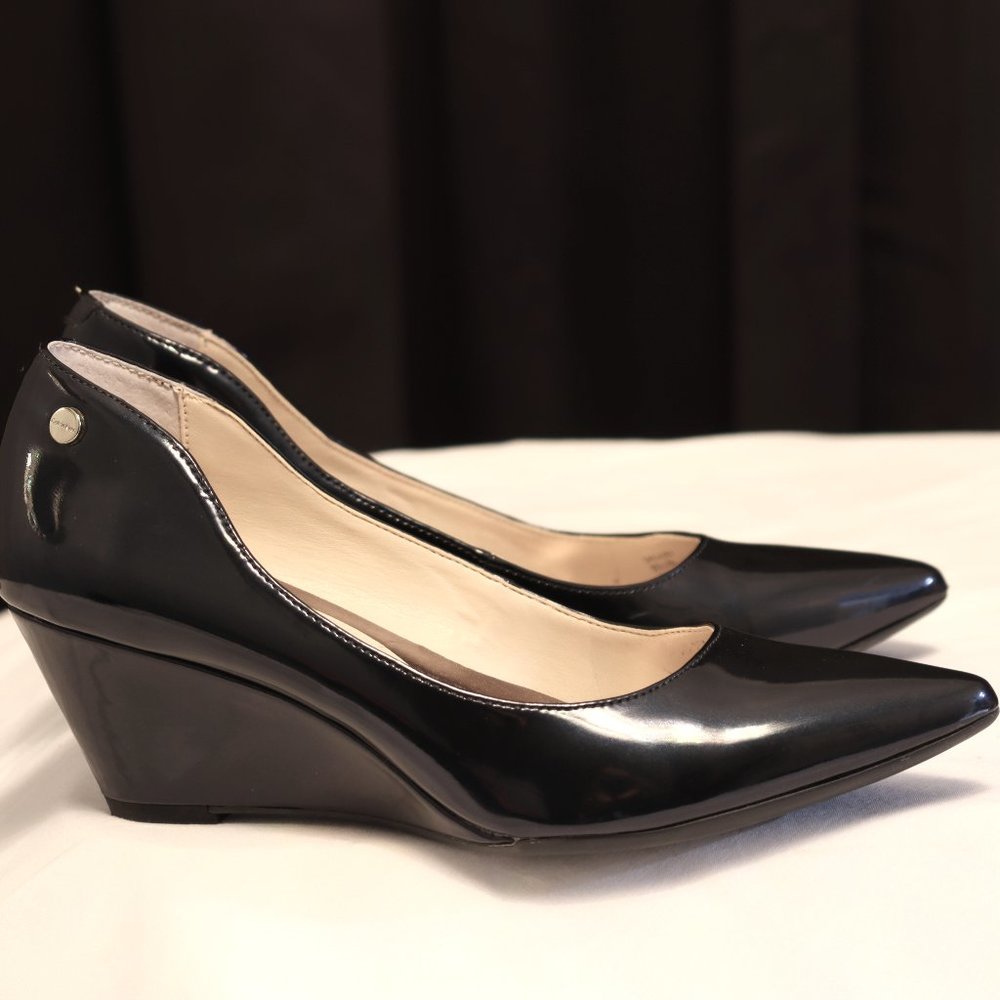 Calvin Kelin Wedge Heel, Size 5.5